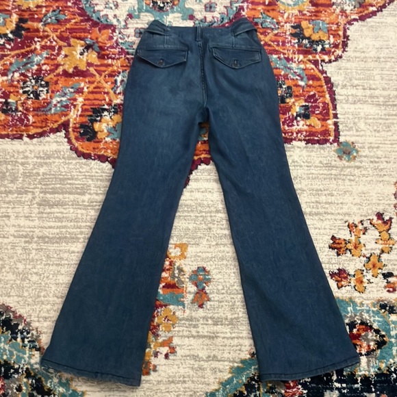 PILCRO Flared Jeans. New, Never Worn. Size 26 - Picture 2 of 4
